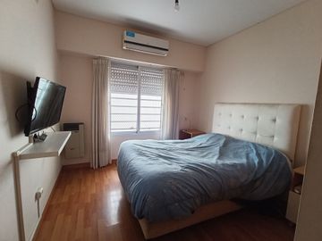 PH EN VENTA 5 AMB COCHERA 2 PATIOS V. PUEYRREDON