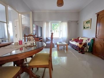 ALQUILER DE CASA DE 5 AMBIENTES EN HURLINGHAM