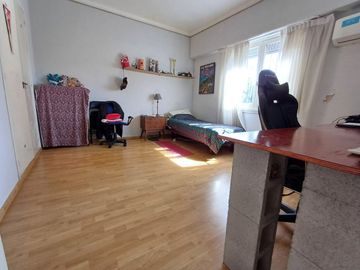 ALQUILER DE CASA DE 5 AMBIENTES EN HURLINGHAM