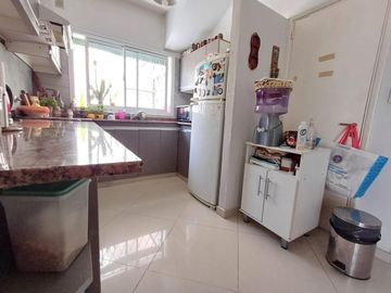 ALQUILER DE CASA DE 5 AMBIENTES EN HURLINGHAM