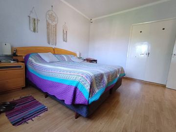 ALQUILER DE CASA DE 5 AMBIENTES EN HURLINGHAM