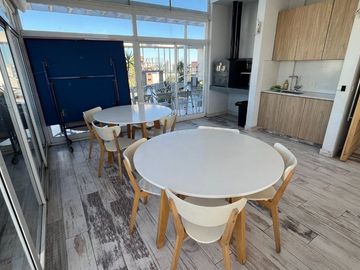 VENTA DEPTO 2 AMB + DEPENDENCIA PERMUTA CASEROS