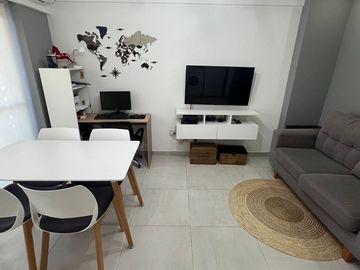VENTA DEPTO 2 AMB + DEPENDENCIA PERMUTA CASEROS