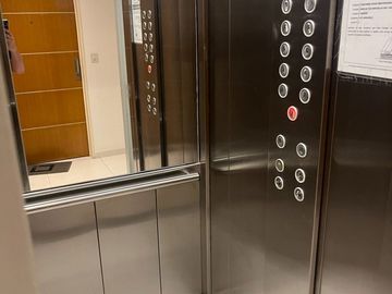VENTA DEPTO 2 AMB + DEPENDENCIA PERMUTA CASEROS