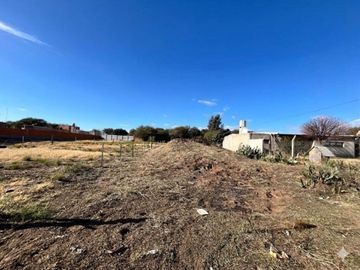 Terreno en Av. 13 de Caballeria Oeste