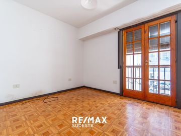 IMPONENTE CASA- DONADO 400. EXCELENTE UBICACION