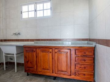 VENTA LOCAL + PH 4 AMB SAN JUSTO RUTA 3