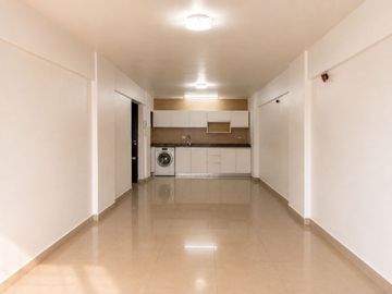 Venta departamento 2 ambientes al frente la perla