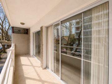 Venta departamento 2 ambientes al frente la perla