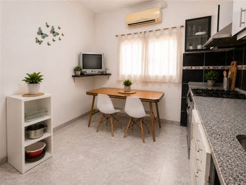 VENTA /PH 5 amb. + local impecable en San Justo
