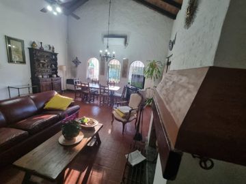 VENTA CASA 5 AMBIENTES PARQUE PILAR APTO CREDITO