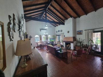 VENTA CASA 5 AMBIENTES PARQUE PILAR APTO CREDITO