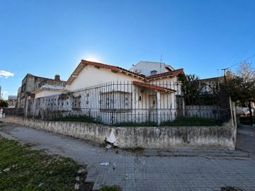 LOTE EN ESQUINA VENTA LANUS OESTE