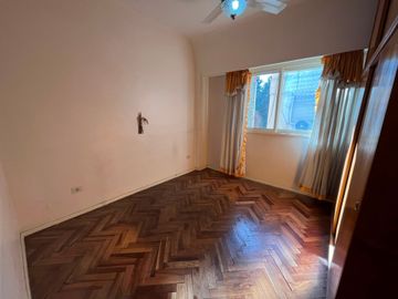 VENTA DPTO 2 AMBIENTES EN FLORES C/ LAVADERO