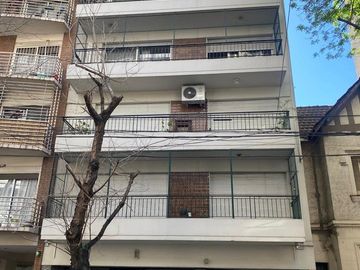 VENTA DEPTO 4 AMB C/DEP y ESP. GUARDACOCHE FLORES