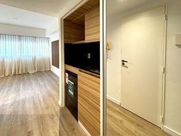 ALQUILER MONOAMBIENTE CON COCHERA RECOLETA