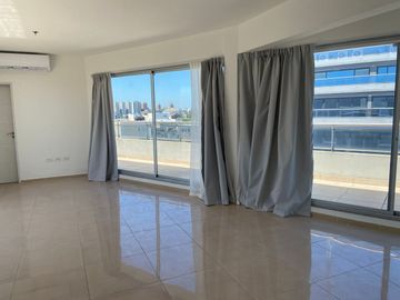 ALQUILER LOFT P/OFICINA O VIVIENDA C/TERRAZA