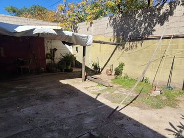 CASA 2 DORM CON COCHERA LICEO 3RA SECCION