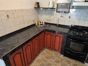 CASA 2 DORM CON COCHERA LICEO 3RA SECCION
