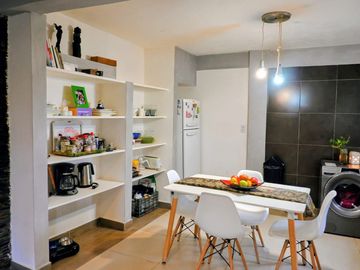 Casa con 2 Departamentos