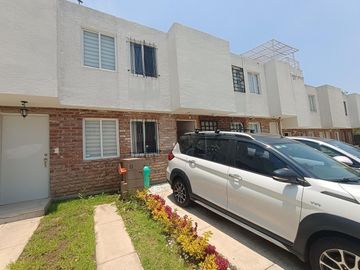 Casa en condominio en venta en Colonial del Lago, Nicolás Romero, México