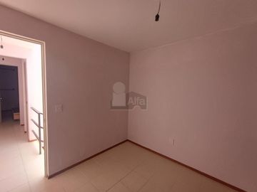 Casa en condominio en venta en Colonial del Lago, Nicolás Romero, México