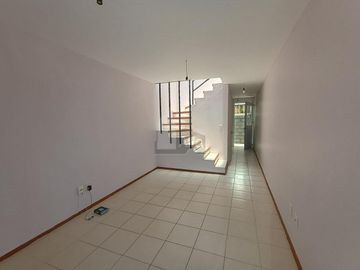 Casa en condominio en venta en Colonial del Lago, Nicolás Romero, México
