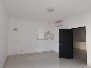 Casa en Renta Puerta de Hierro, Privada Iberus Monterrey NL