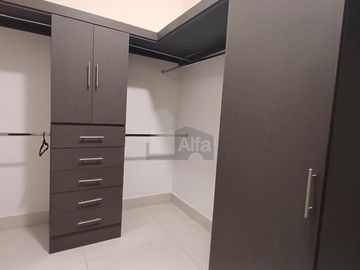Casa en Renta Puerta de Hierro, Privada Iberus Monterrey NL
