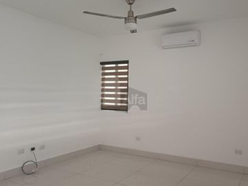 Casa en Renta Puerta de Hierro, Privada Iberus Monterrey NL