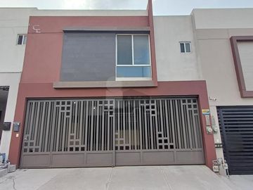 Casa en Renta Puerta de Hierro, Privada Iberus Monterrey NL