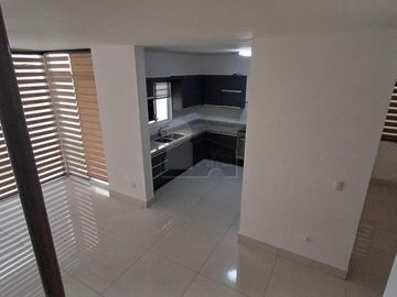 Casa en Renta Puerta de Hierro, Privada Iberus Monterrey NL