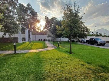 Casa en Renta Puerta de Hierro, Privada Iberus Monterrey NL