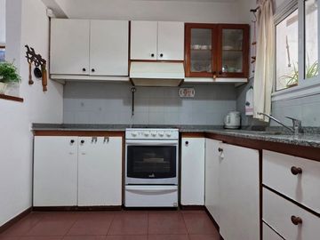 VENTA PH 4 AMBIENTES COCHERA PATIO PILAR CENTRO