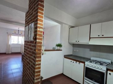 VENTA PH 4 AMBIENTES COCHERA PATIO PILAR CENTRO