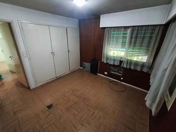 Venta Casa Villa Alemania Amplio Jardín Cochera