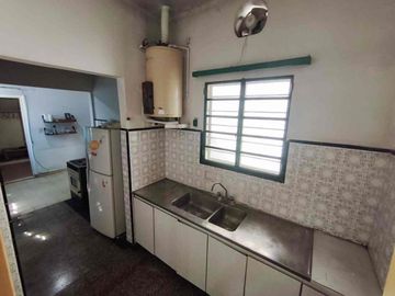 Venta Casa Villa Alemania Amplio Jardín Cochera