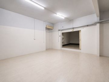 ALQUILER LOCAL COMERCIAL MATADEROS BUENA UBICACIÓN