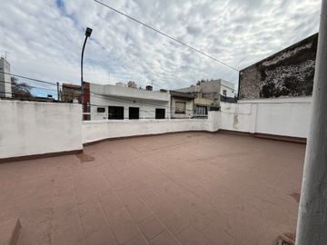 VENTA PH 3 AMB LINIERS PATIO TERRAZA BALCÓN FRENTE