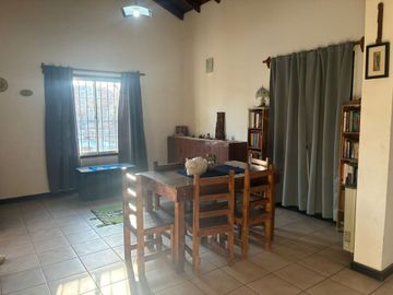 VENTA DE CASA EN BARRIO NATANIA 23 - GUAYMALLÉN