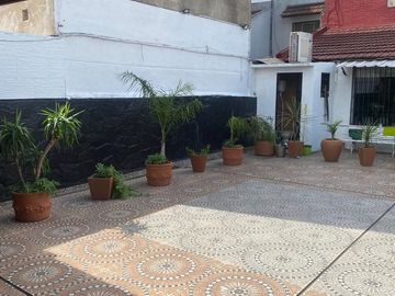 Venta local 260mtrs. Con 2 departamentos