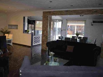Venta local 260mtrs. Con 2 departamentos