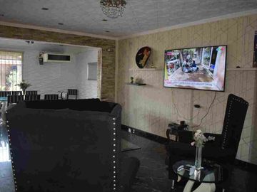Venta local 260mtrs. Con 2 departamentos