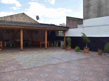 Venta local 260mtrs. Con 2 departamentos