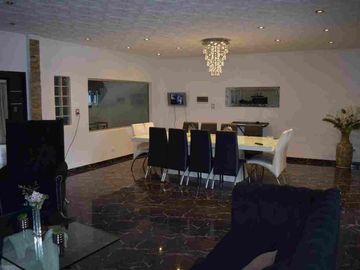 Venta local 260mtrs. Con 2 departamentos