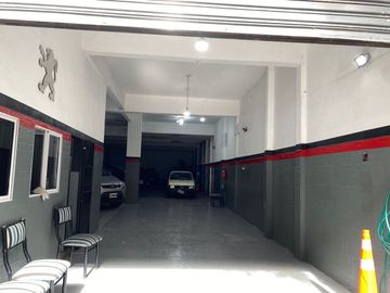 Venta local 260mtrs. Con 2 departamentos