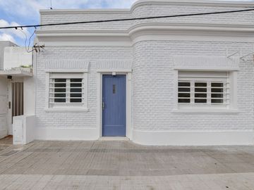 PH EN VENTA LA PLATA 2 DORMITORIOS PATIO