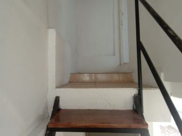 VENTA PH 3 AMBIENTES CASEROS EN 2 PLANTAS C/PATIO