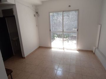 VENTA PH 3 AMBIENTES CASEROS EN 2 PLANTAS C/PATIO