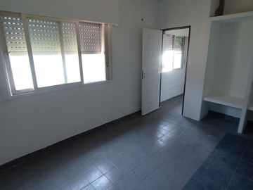 VENTA PH 3 AMBIENTES CASEROS EN 2 PLANTAS C/PATIO